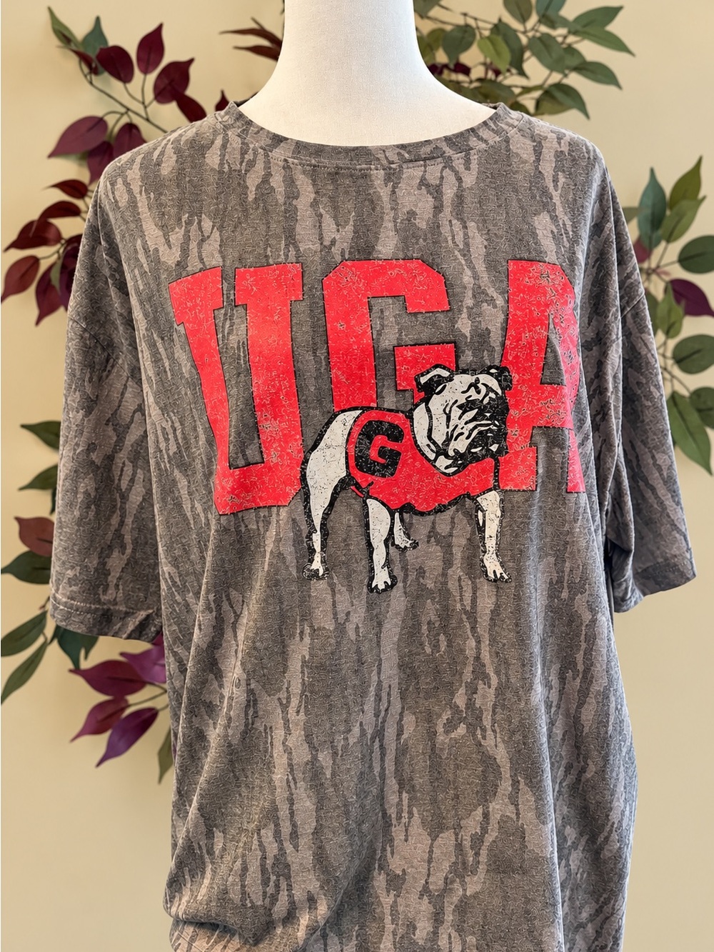 NWT Mossy Oak Georgia Bulldogs T-Shirt Large